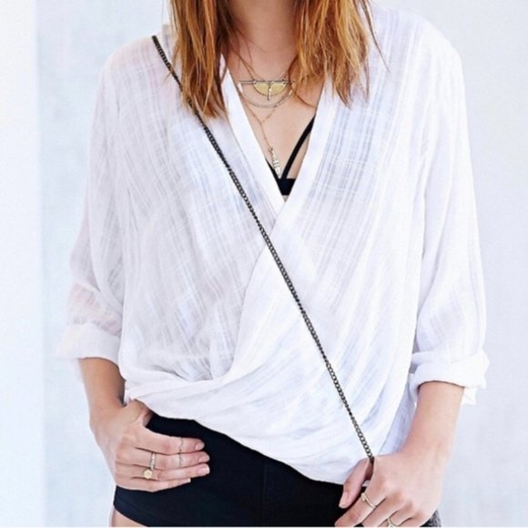 Urban Outfitters Silence + Noise Nadine Collared Surplice Blouse - Picture 1 of 4